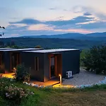 Casa Slarku - Luxury Container